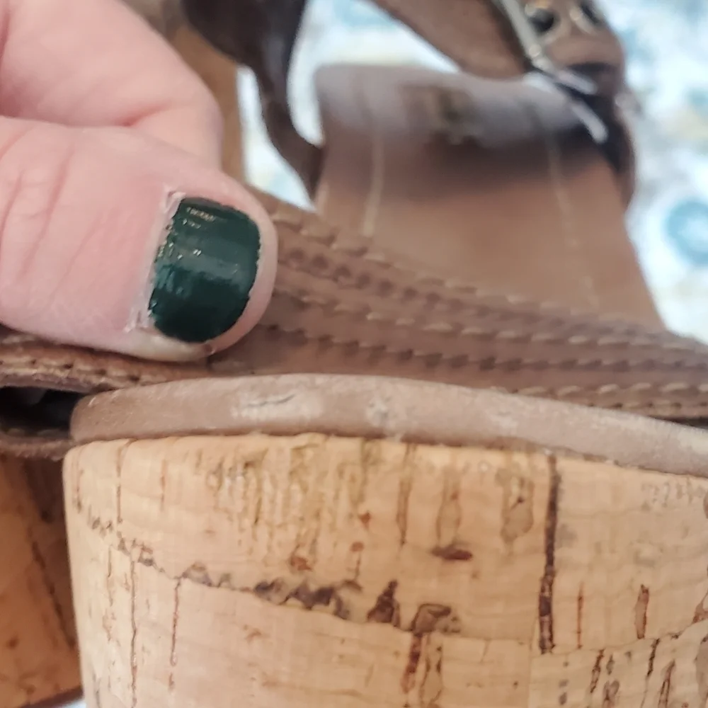 MIU MIU  leather sandal cork platform.  Sz10